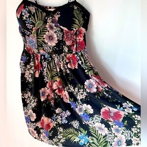 Band of gypsies women’s floral dress size medium